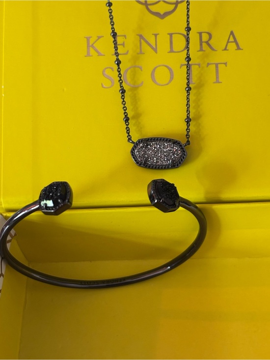Kendra Scott Jewelry - TWO PIECE Kendra Scott Elisa Pendant Necklace and Davie Cuff